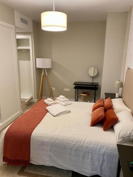 Nuevo Moderno Apartamento De Lujo 塞维利亚 外观 照片