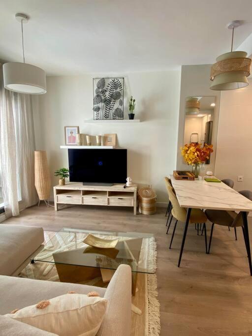 Nuevo Moderno Apartamento De Lujo 塞维利亚 外观 照片
