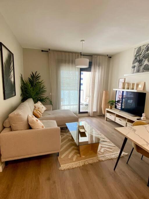 Nuevo Moderno Apartamento De Lujo 塞维利亚 外观 照片